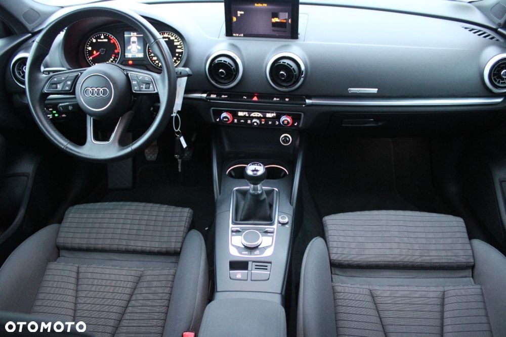 Audi A3 Sportback - 38