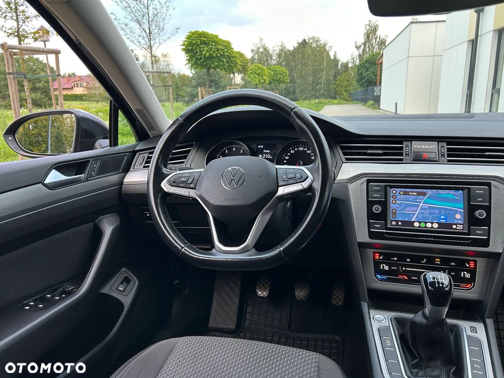 Volkswagen Passat 2021 photo 5