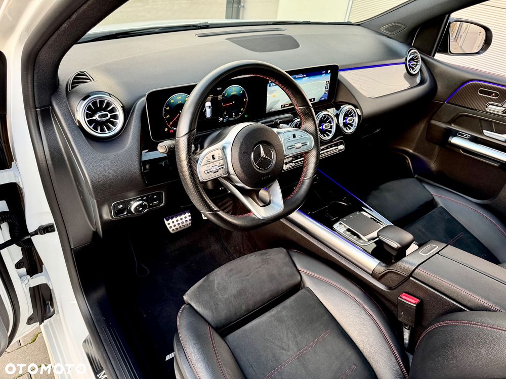 Mercedes-Benz Klasa B 180 d AMG Line 7G-DCT - 24