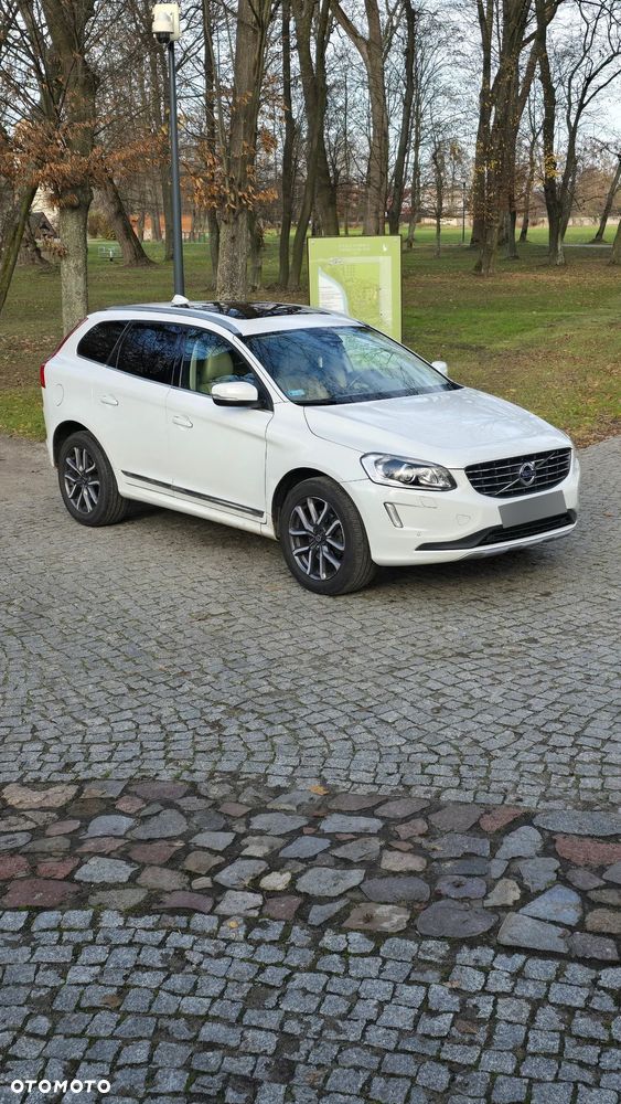 Volvo XC 60 D4 Drive-E Summum - 1