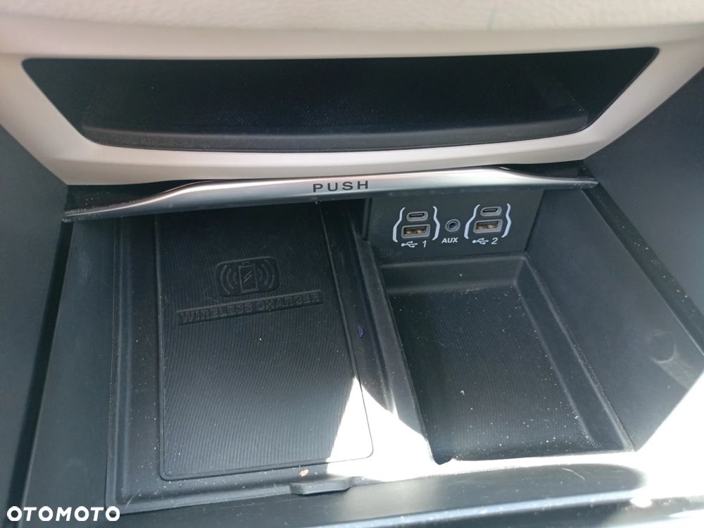 Chrysler Pacifica - 20