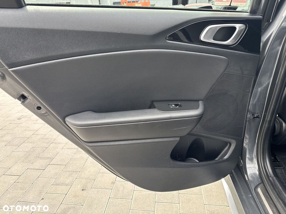 Kia ProCeed 1.5 T-GDI GT Line - 24