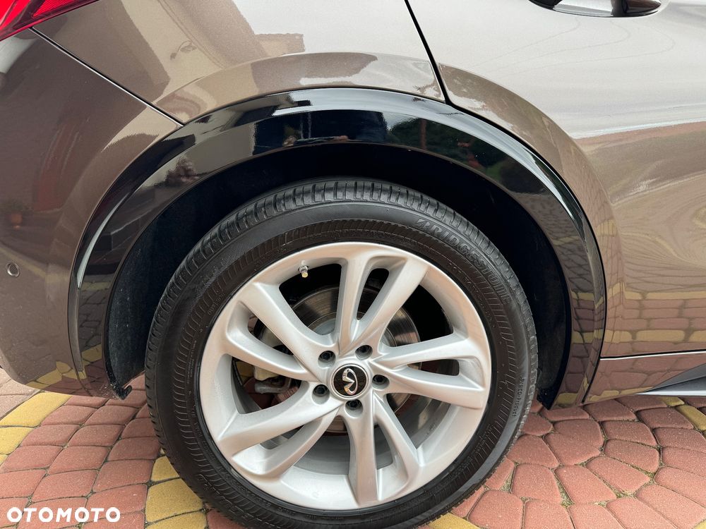 Infiniti QX30 2.0t DCT AWD Premium - 12