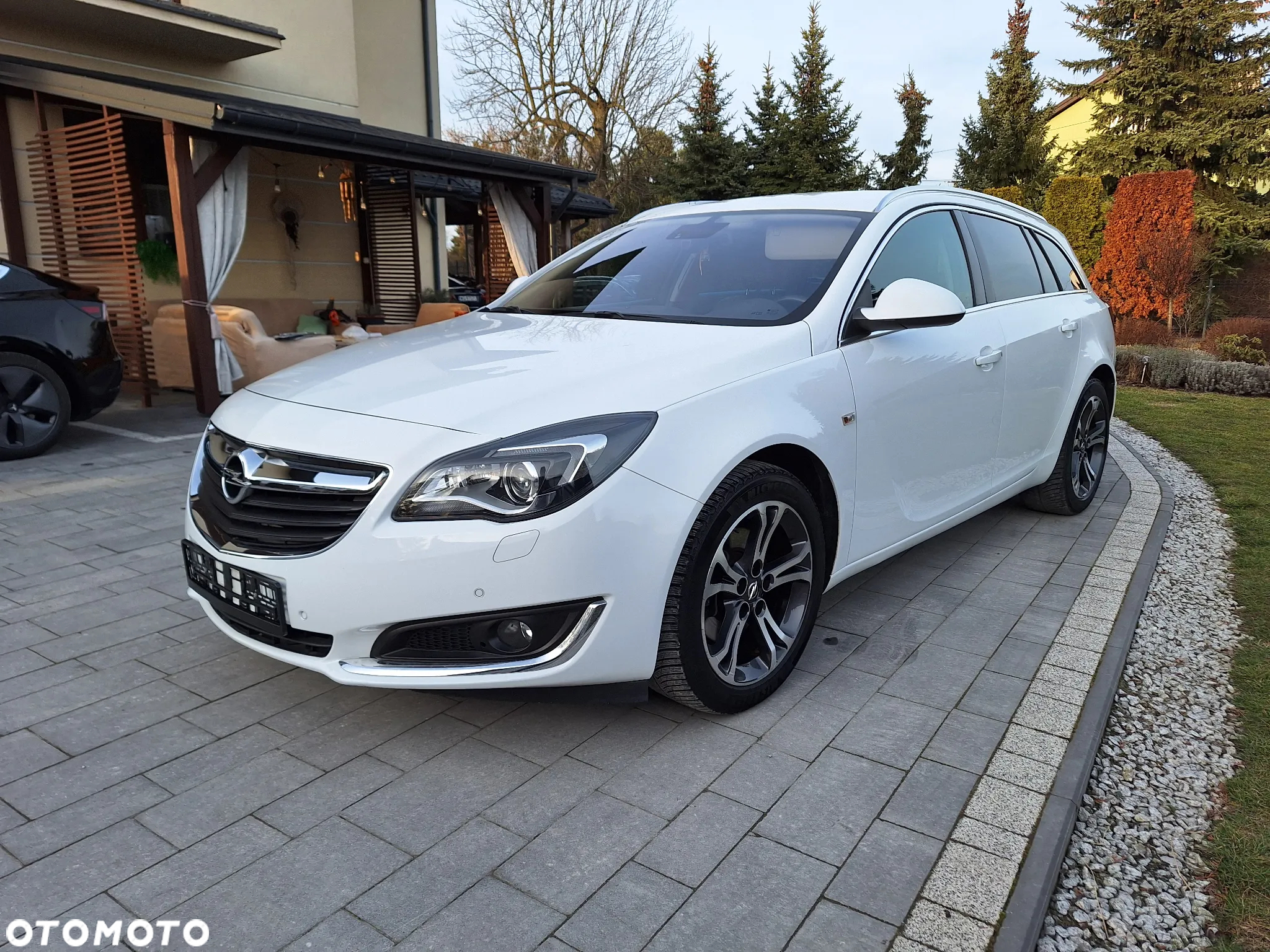 Opel Insignia 1.6 T Executive EU6 - 9