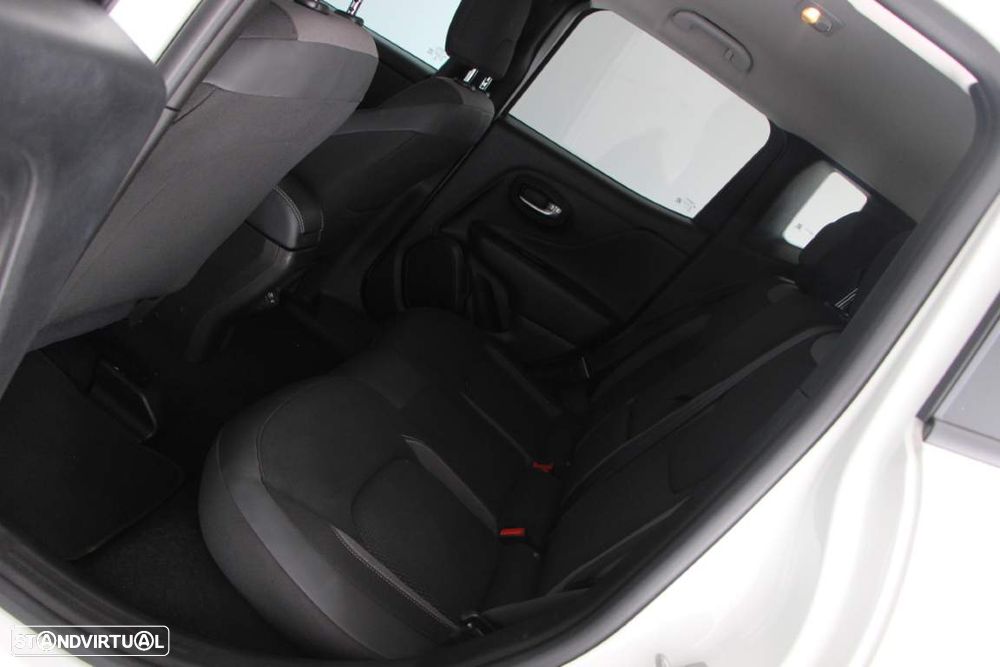 Jeep Renegade 1.5 TG e-Hybrid DCT - 6