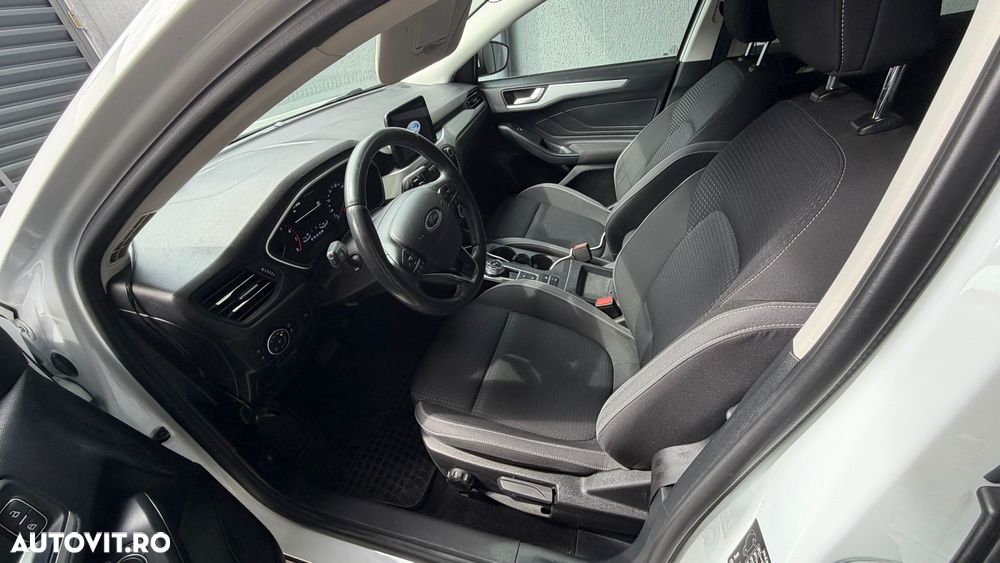 Ford Focus 1.0 EcoBoost Trend Edition - 8