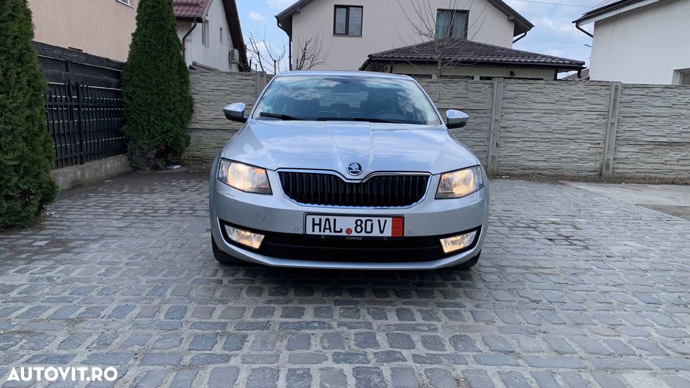 Skoda Octavia 1.4 TSI STYLE - 1
