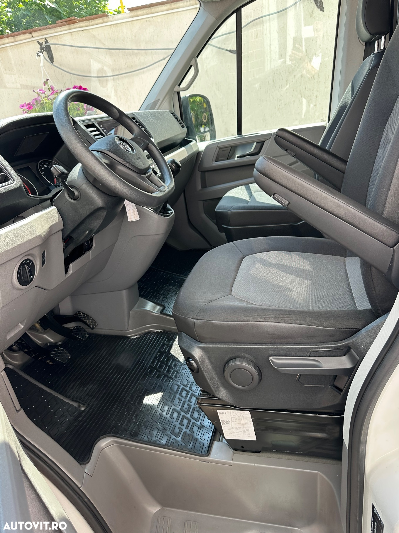 Volkswagen Crafter 3.5 CD Sasiu L4 FWD 103kW - 24