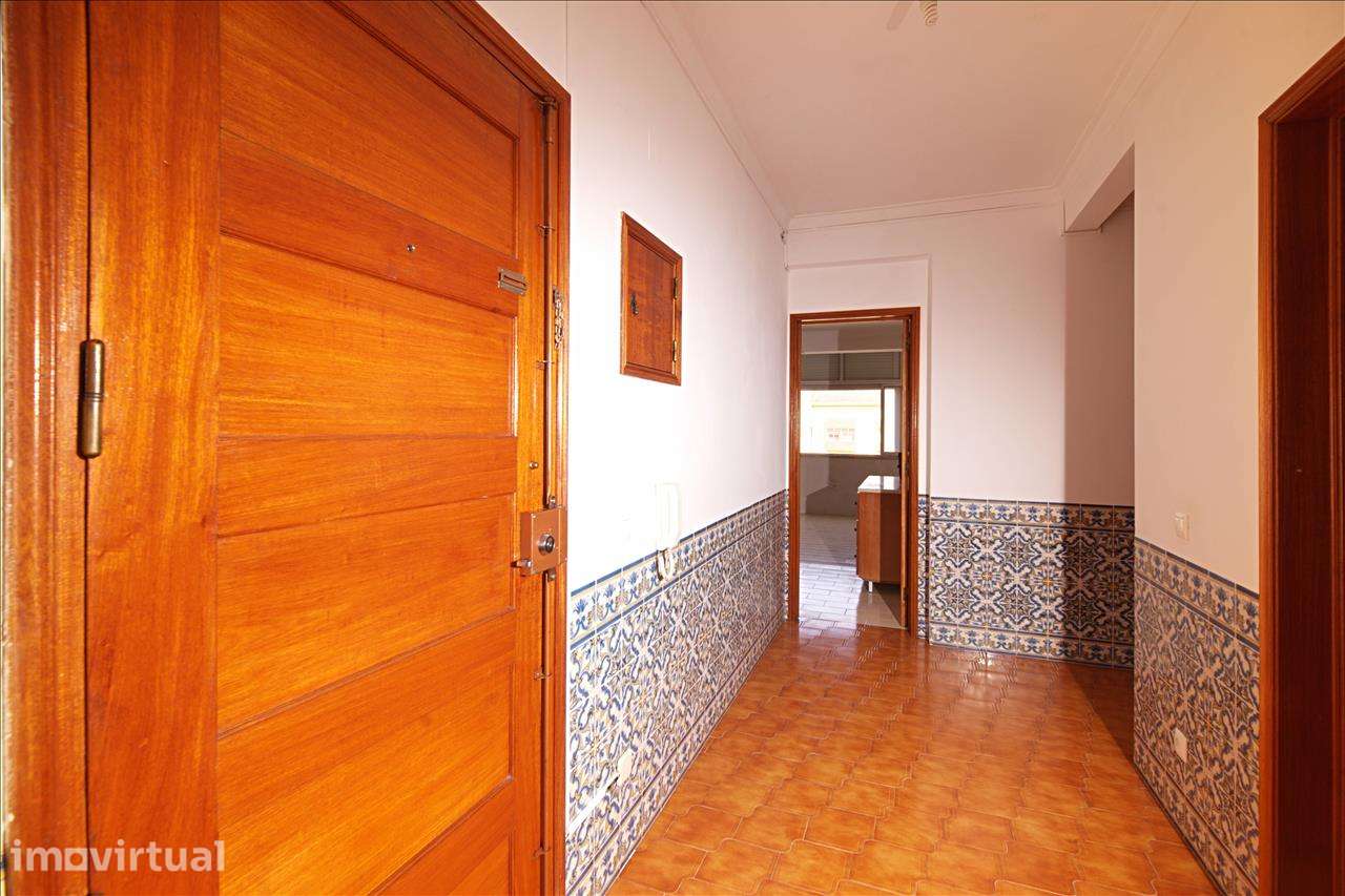 Apartamento T3 com Varanda e Arrecadação, no Centro do Pinhal Novo - Grande imagem: 4/21