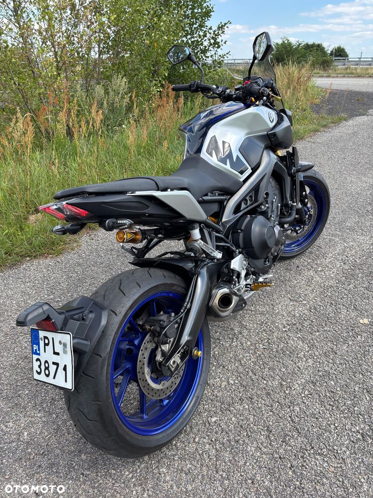 Yamaha MT - 2