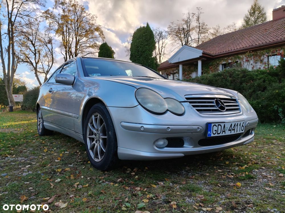 Mercedes-Benz C-Class 2002 photo 4