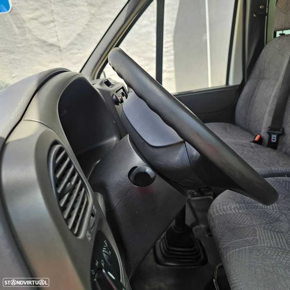 Ford Transit 280S 2.0 TDdi - 11