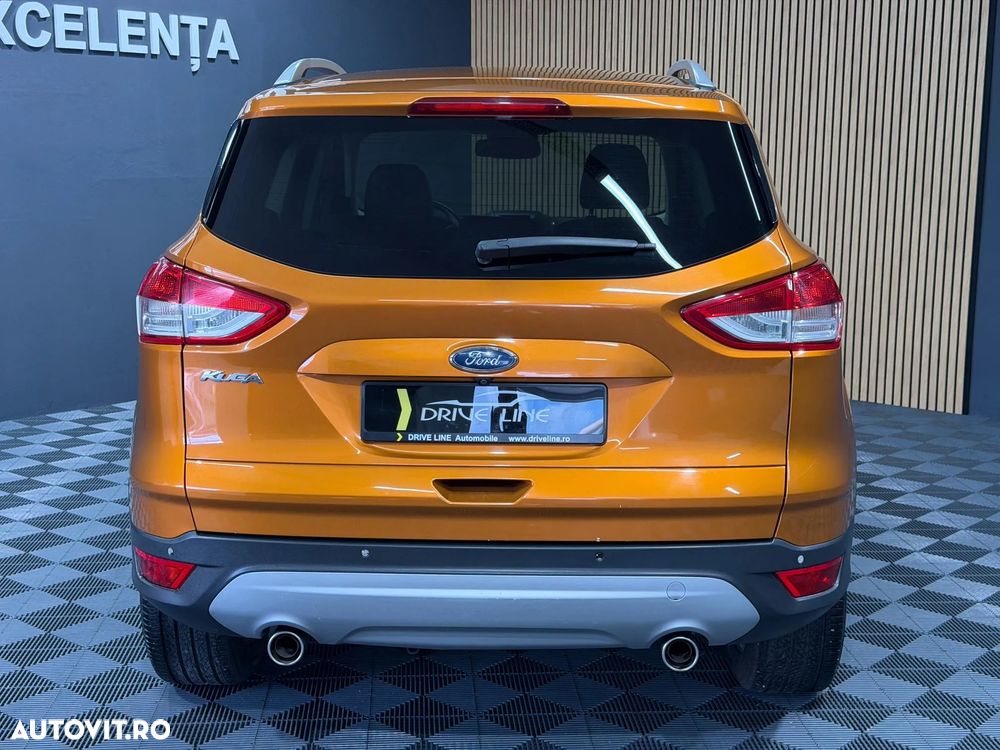 Ford Kuga 2.0 TDCi 4WD Powershift Titanium - 5