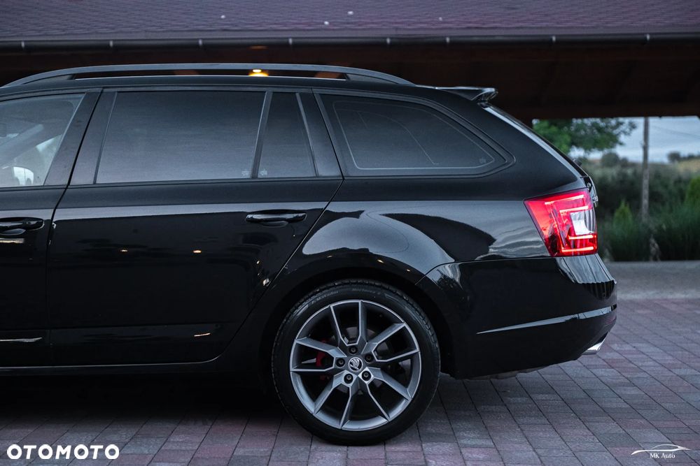 Skoda Octavia Combi 2.0 TDI RS - 13