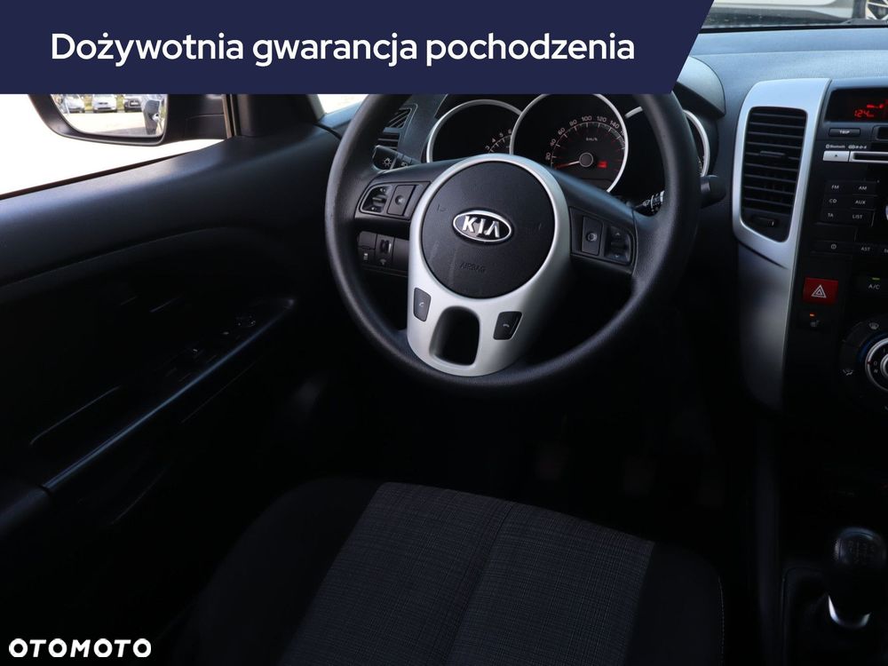 Kia Venga - 9