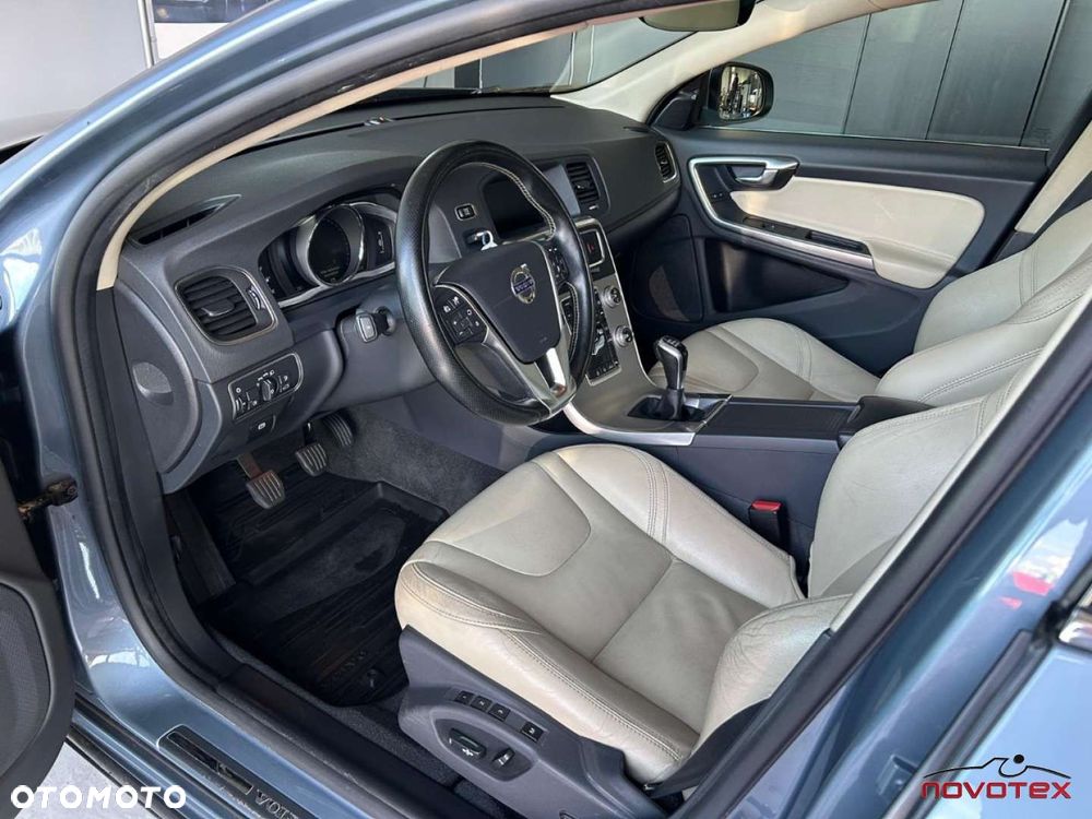 Volvo V60 D2 Drive-E Summum - 9