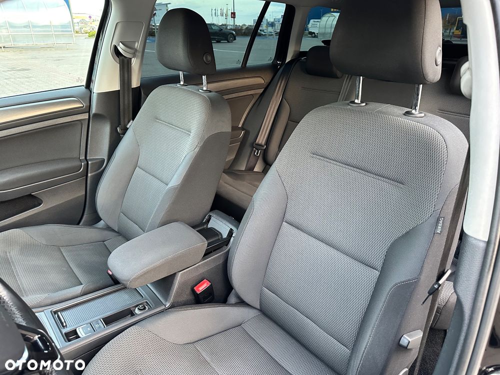 Volkswagen Golf Variant 1.6 TDI DPF DSG Highline - 16