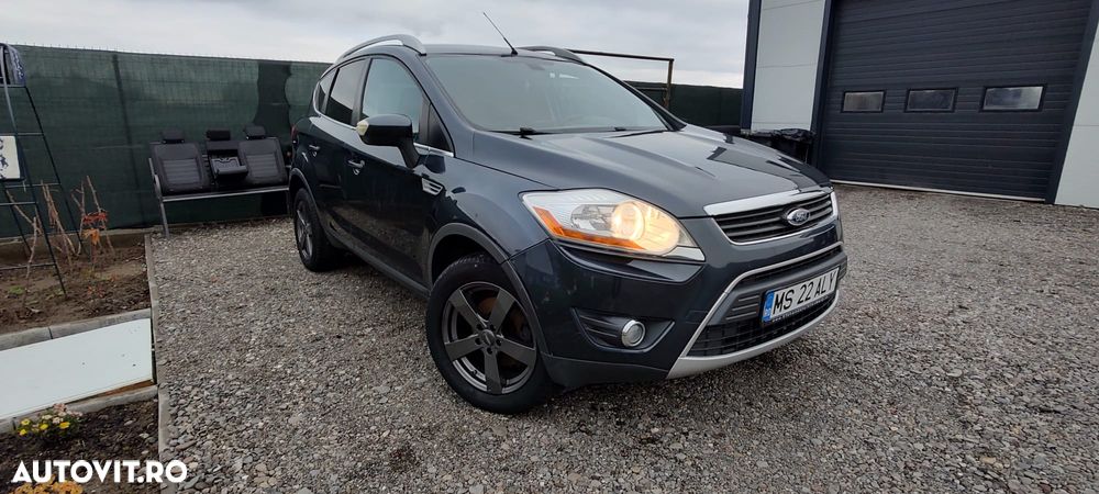 Ford Kuga 2.0 TDCi 2x4 Titanium - 12