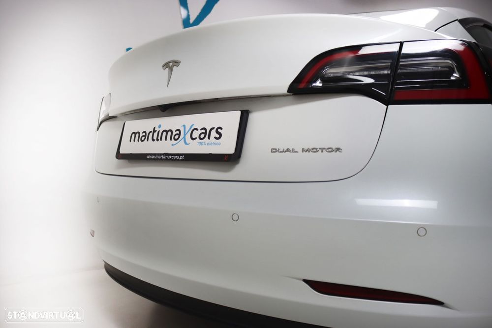 Tesla Model 3 Long-Range Dual Motor AWD - 11