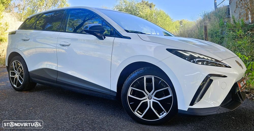MG MG4 64 kWh Luxury - 3