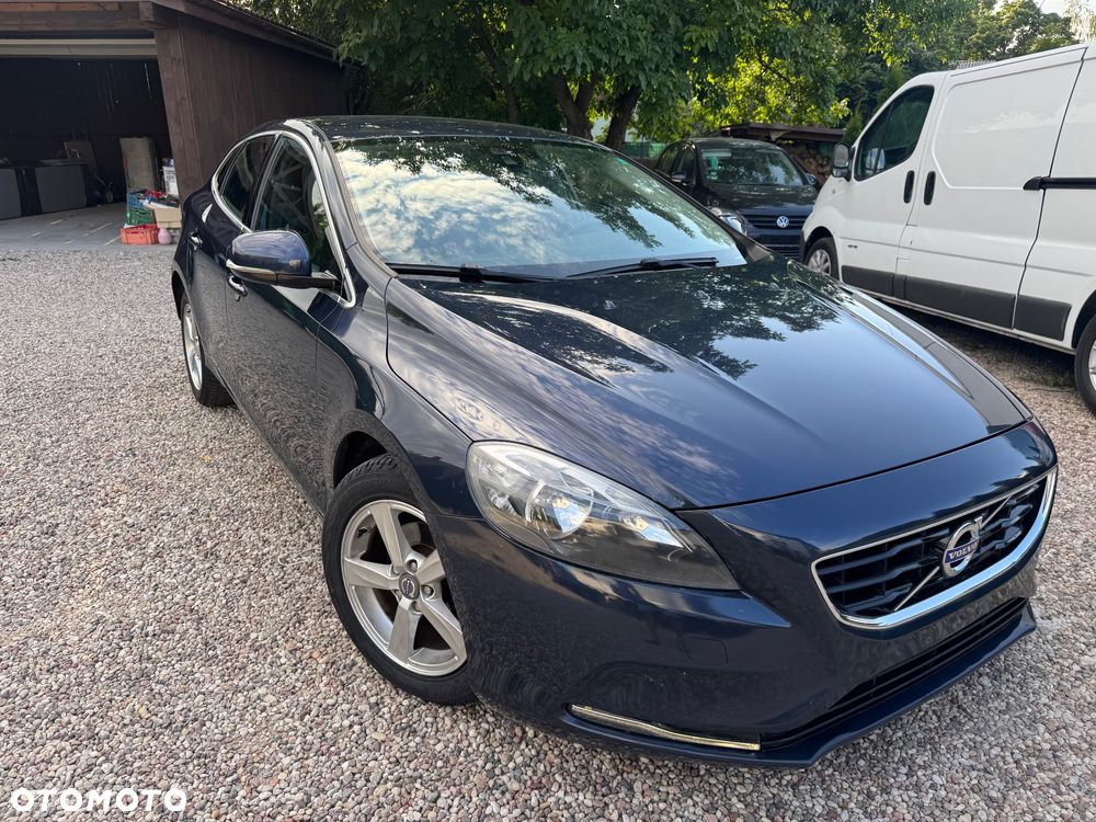Volvo V40 D2 Momentum - 4