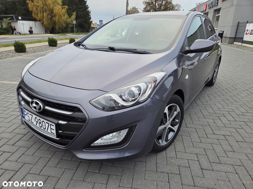 Hyundai i30 1.6 CRDI Select - 1