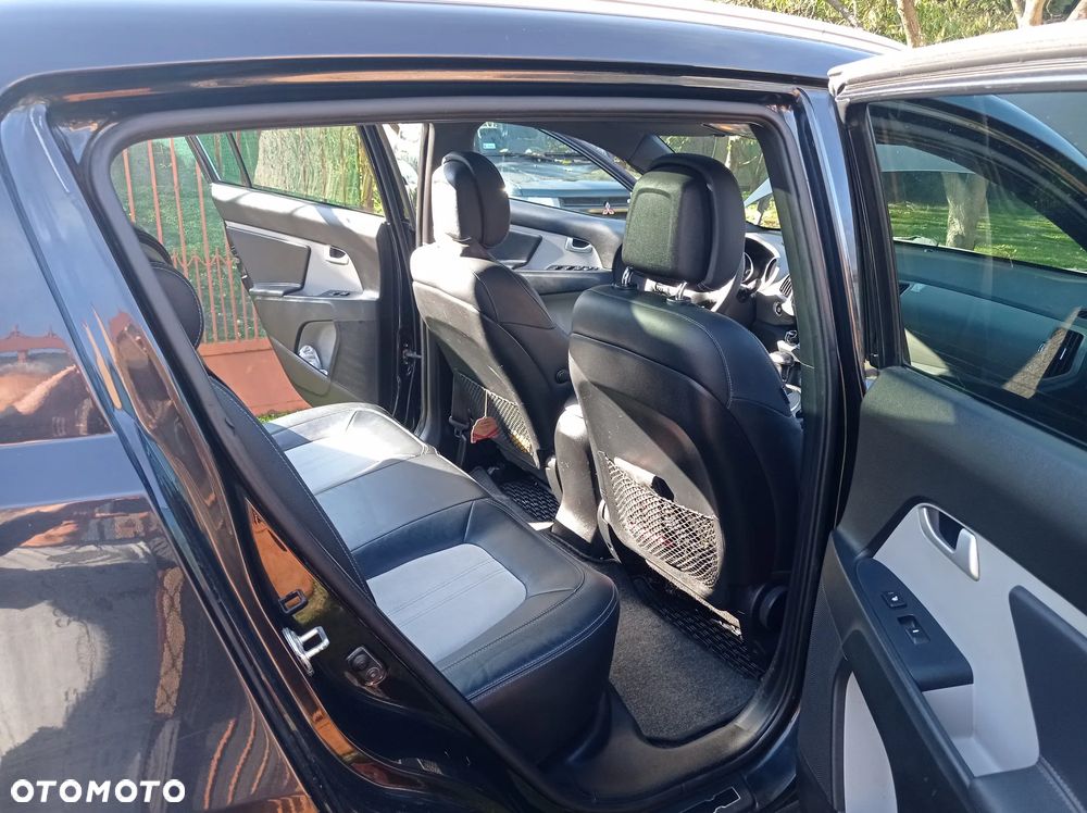 Kia Sportage 2.0 CRDI XL AWD - 19