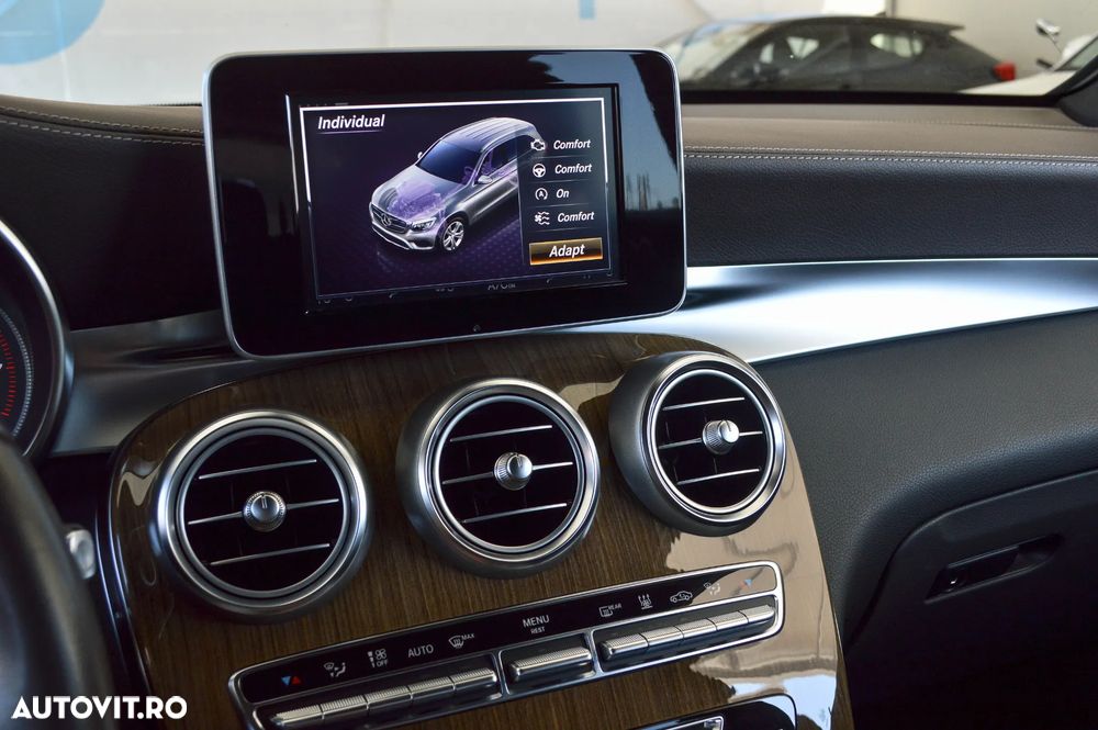 Mercedes-Benz GLC 250 4MATIC 9G-TRONIC Exclusive - 24