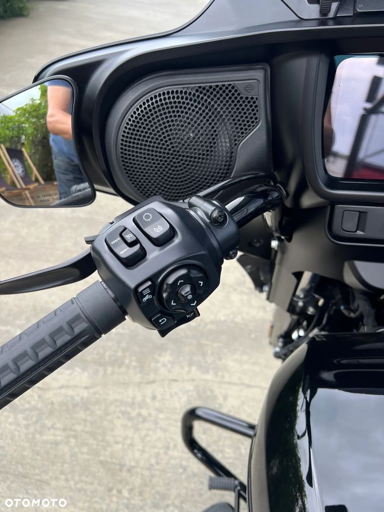 Harley-Davidson Touring Street Glide - 6