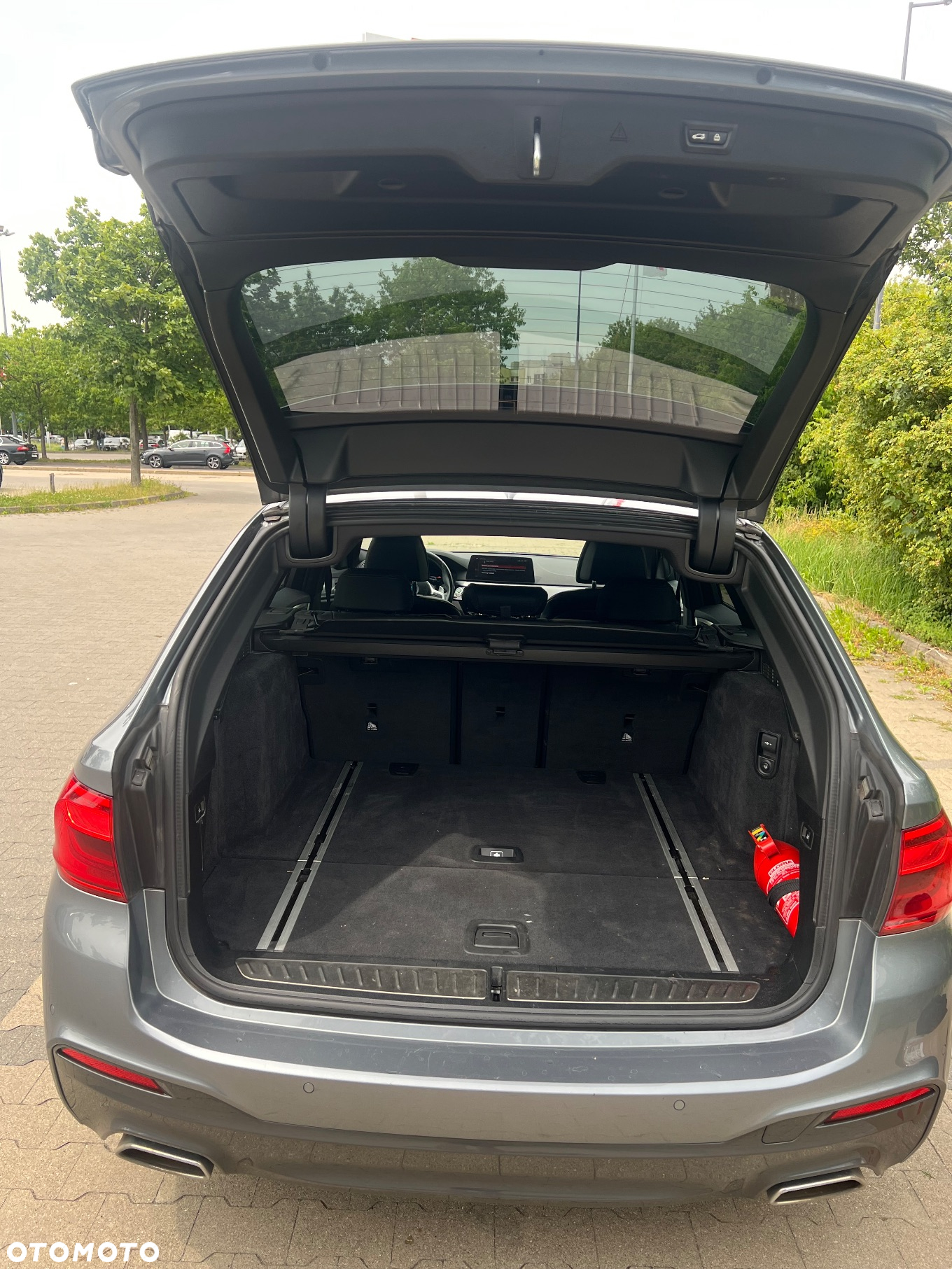 BMW Seria 5 520d M Sport - 10