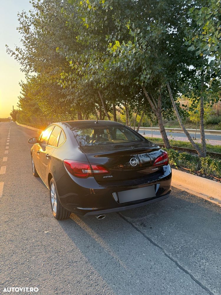 Opel Astra - 3
