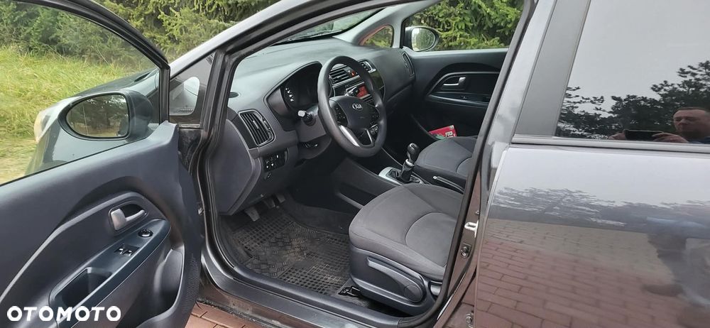 Kia Rio 1.4 M - 6