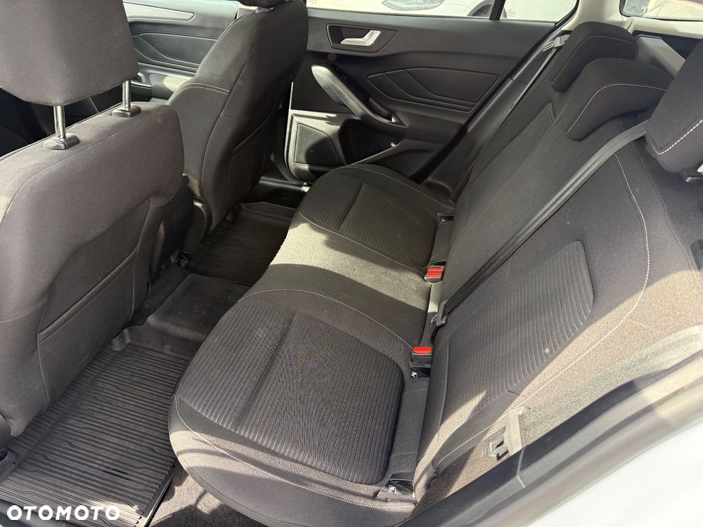 Ford Focus 1.0 EcoBoost mHEV Titanium - 18