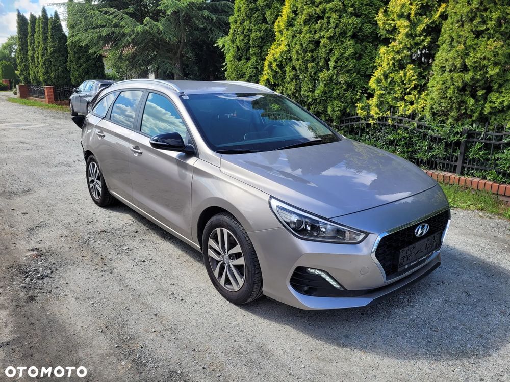 Hyundai i30 1.5 Intro - 3
