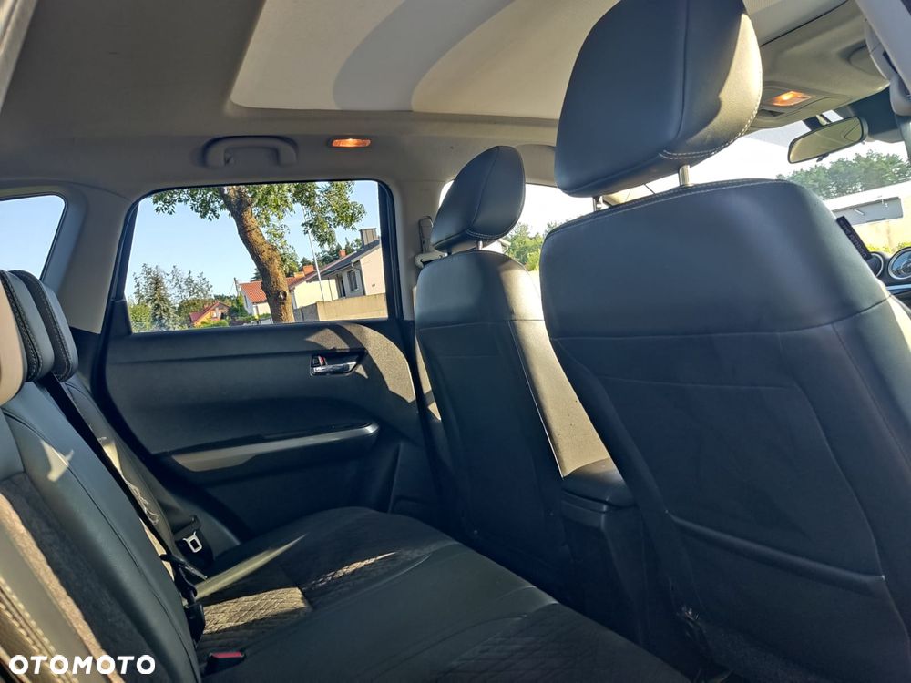Suzuki Vitara - 23