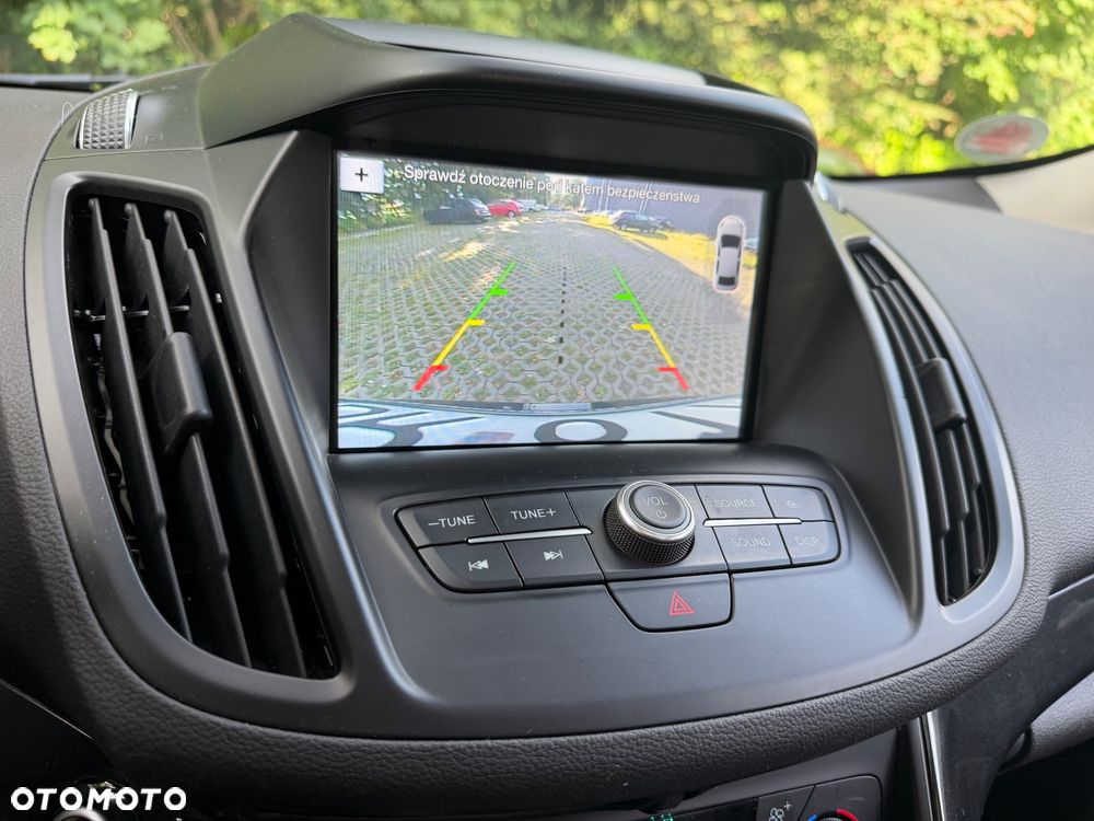 Ford Kuga 2.0 TDCi 4x4 Titanium - 22