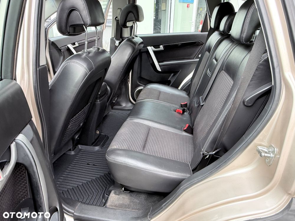 Chevrolet Captiva 2.4 LT - 26