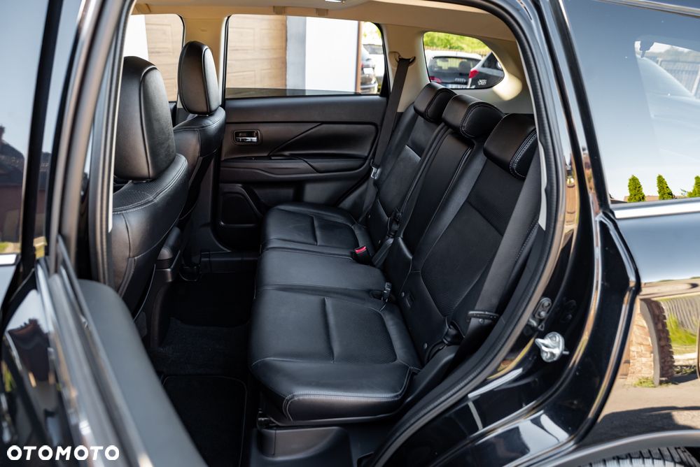 Mitsubishi Outlander 2.2 DI-D 4WD Automatik Invite - 21