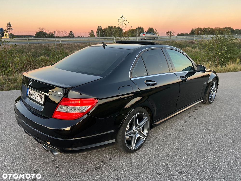 Mercedes-Benz Klasa C 63 AMG T 7G-TRONIC - 9