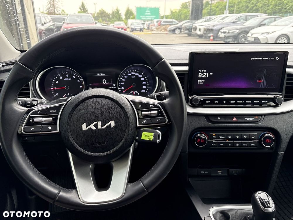 Kia Ceed 1.5 T-GDI M - 13