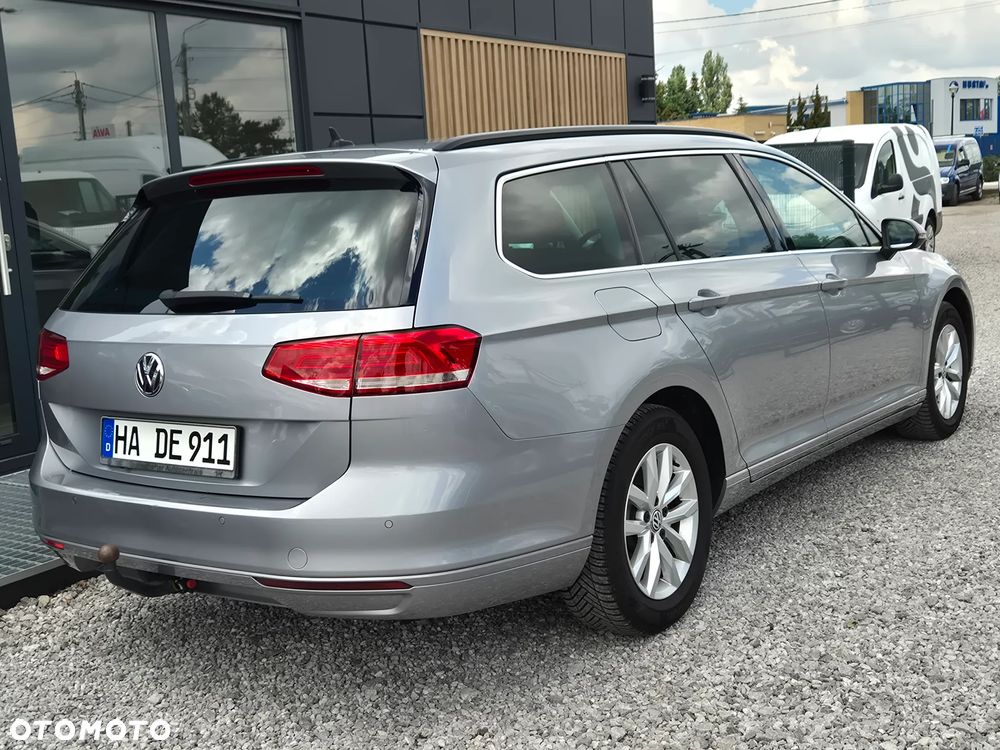 Volkswagen Passat - 9