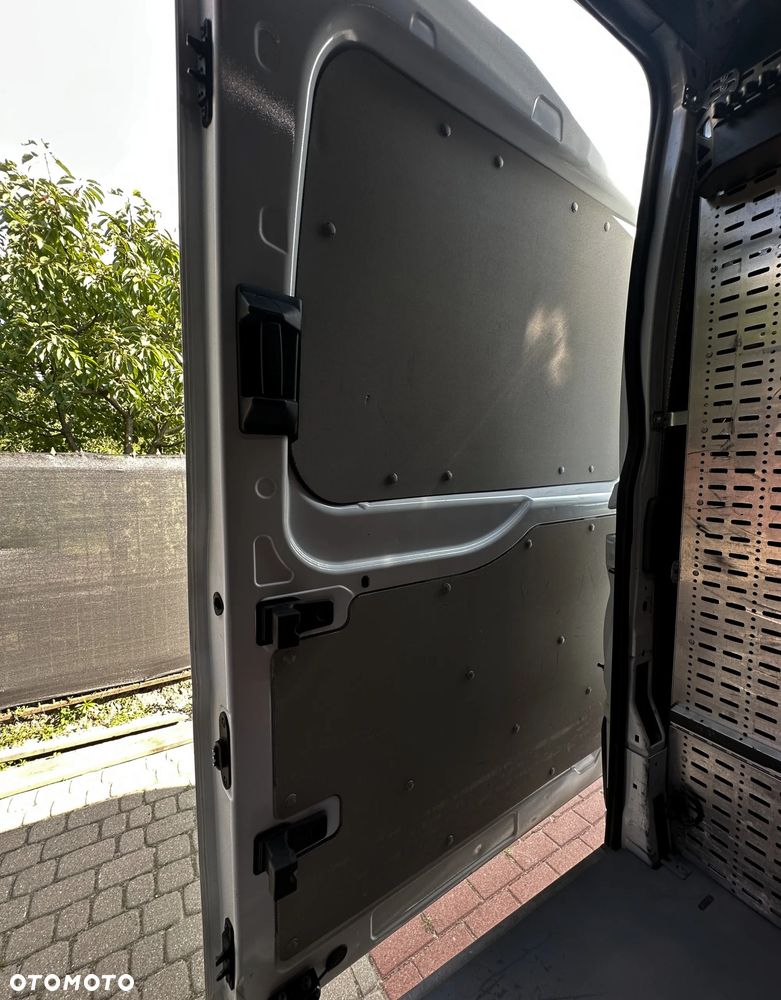 Ford Transit - 37
