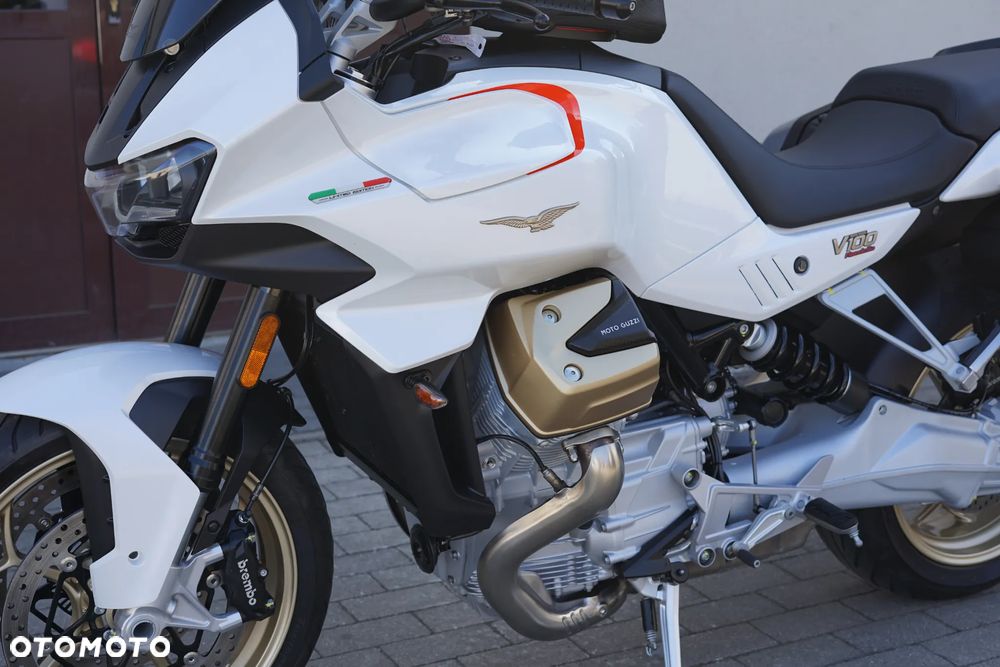 Moto Guzzi V100 Mandello - 29