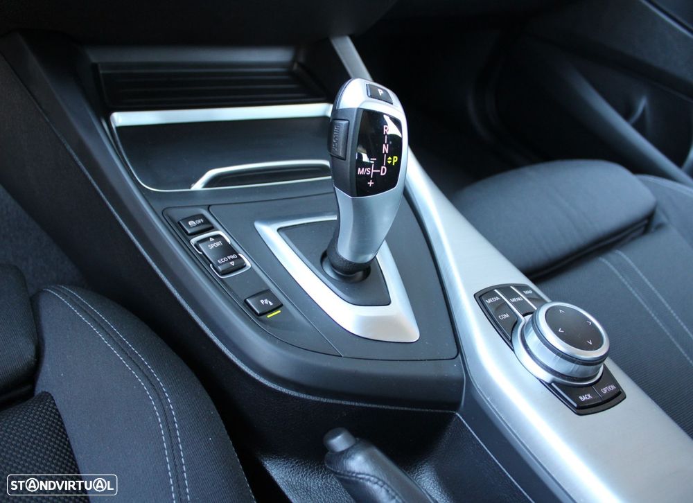 BMW 116 d Line Urban Auto - 10