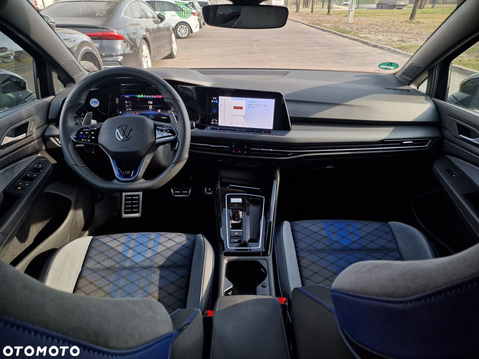 Volkswagen Golf - 18