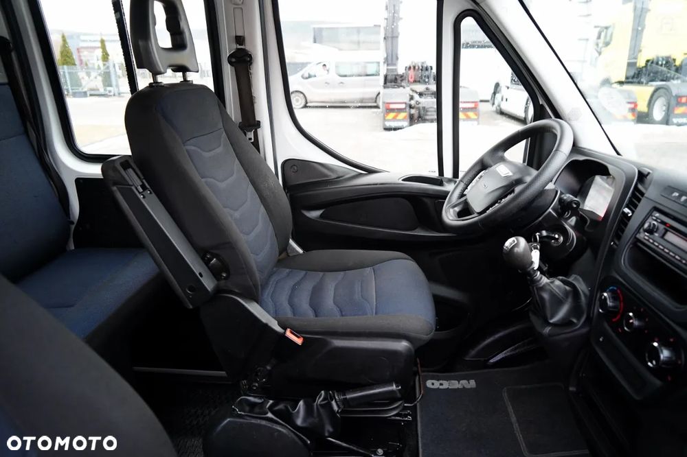 Iveco DAILY 35-140 / WYWROTKA / BRYGADOWKA - 6 MIEJSC  / BLIŹNIAK / MANUAL / - 27