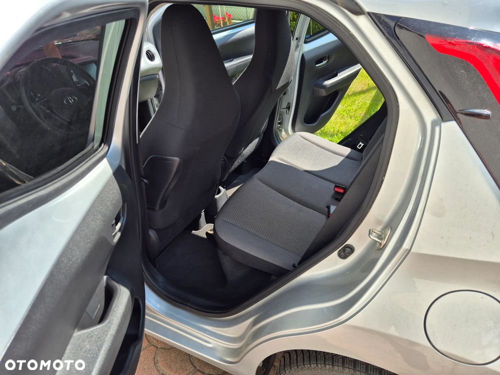 Toyota Aygo x-play - 18