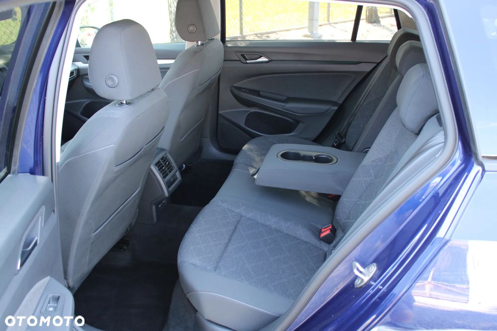 Volkswagen Golf 1.5 eTSI mHEV Style DSG - 18
