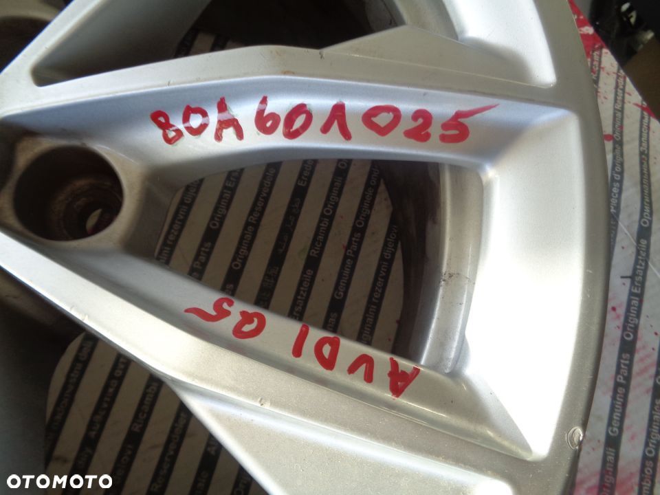 AUDI Q5 ALUFELGA 17 ET39 80A601025 - 2