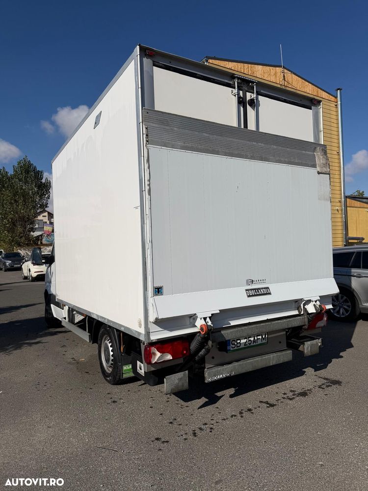 Mercedes-Benz SPRINTER - 4